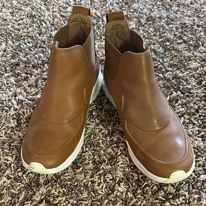 Nike Women's Brown High-Top Sneakers